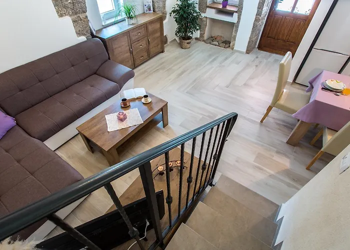 House Anabella كرك
