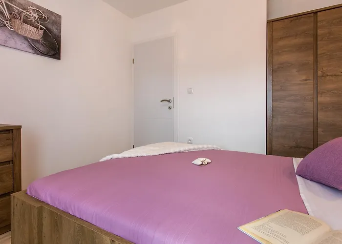 House Anabella بيت للعطل كرك