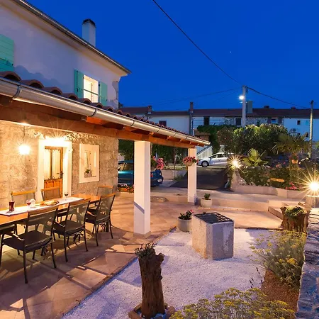 House Anabella